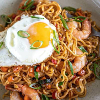 Nasi Goreng Shrimp Noodles - ناسي جورينج نودلز الروبيان